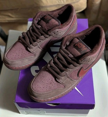 Nike SB Dunk Low City of Love Burgundy Crush Size 9.5 Brand New FN0619 600