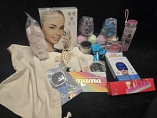 Spa Gift Set for Moms with Facial Brush, Bath Bombs, Water Bottle and more