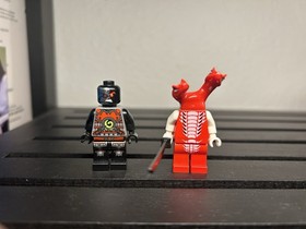 LEGO NINJAGO: Fangpyre Truck Ambush (9445) Truck and snake