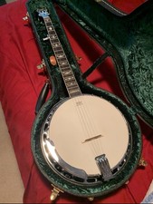 5-String Closed Back Maple Banjo Sunburst Finish w/ Hard Case CD07020125