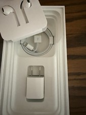 New genuine Apple EarPods, Charger, Lightning Connector cable iPhone 11