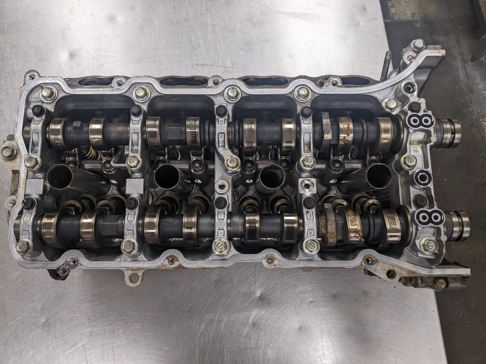 Culata derecha para Toyota Sequoia 10-12 4.6 1110138H20 4x4 lado pasajero Foto 3 de 4