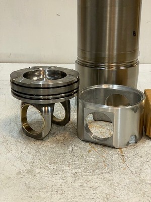 Cummins Piston & Cylinder 3896030 | 3800256 | Pictured Parts Only 