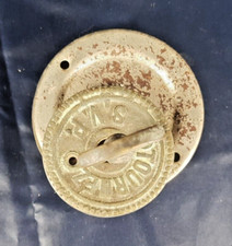 SONNETTE ROTATIVE DE PORTE ANCIEN BRONZE ET LAITON " TOURNEZ SVP'