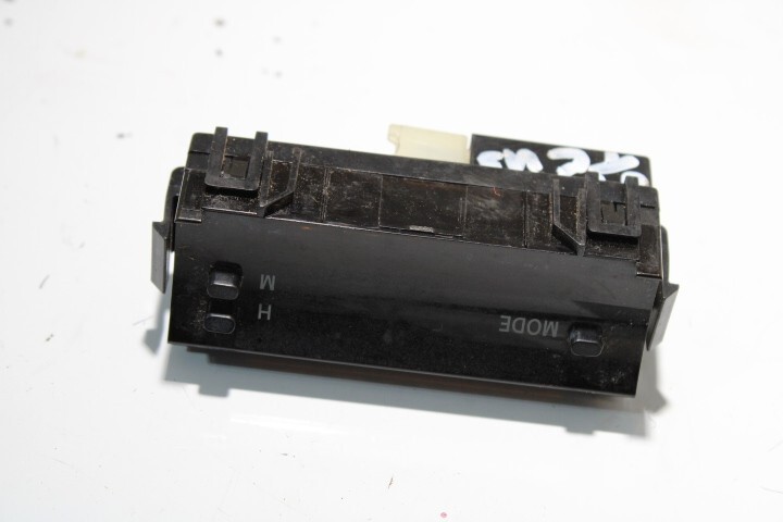 1997-2001 toyota camry US / CAN digital clock JECO JAPAN oem e82