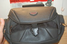 NWTlarge camera bag slightly scuffed sold as is ANNEX aprox 12" by 8" by 6"