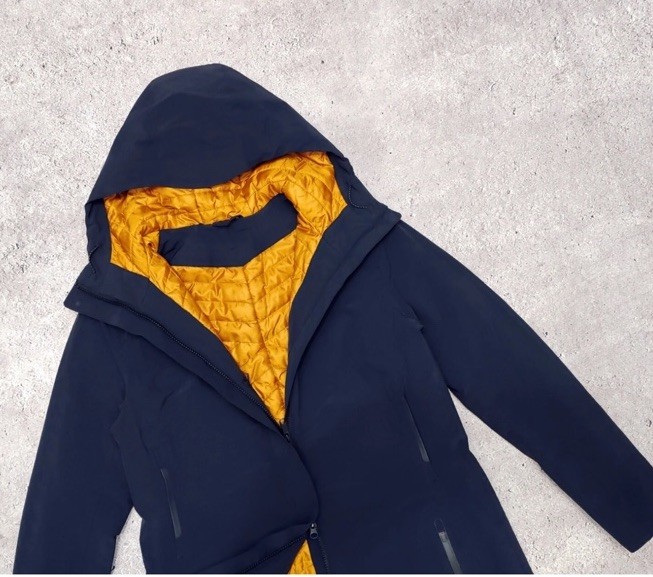 UBR Norway Spectra Insulated Parka Women's Black and Gold Puffer Jacket Mid szL