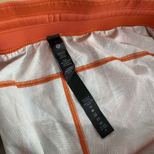 Lululemon Shorts Men's Large T.H.E Shorts Linerless Drawstring 10" Inseam - Picture 9 of 11