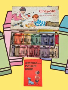 VTG 1958 Crayola Crayons Color Drawing Set No 72 Binney Smith Sharpener Booklet