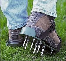 Nagelschuhe Nagelsohle Rasenl&uuml;fter Schuhe Rasenbel&uuml;fter Aerifizierer Bel&uuml;fter