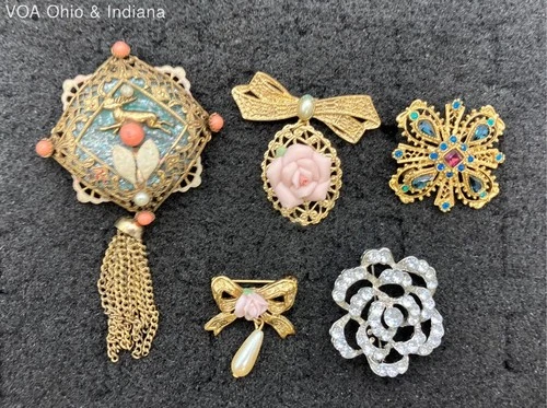 Vintage Costume Jewelry Lot of 5 Brooches Rhinestone Floral Rose Deer Tassel