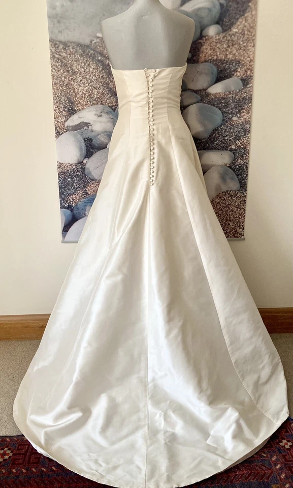 2 🟢 Ashleigh by One & Only | Size 10 | Ivory Silk Wedding Dress - image 3 of 4