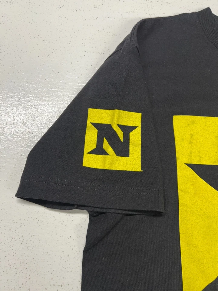 VINTAGE WWE AUTHENTIC NEXUS CM PUNK DAVID OTUNGA RARE T-SHIRT SIZE MD - Image 4 of 4