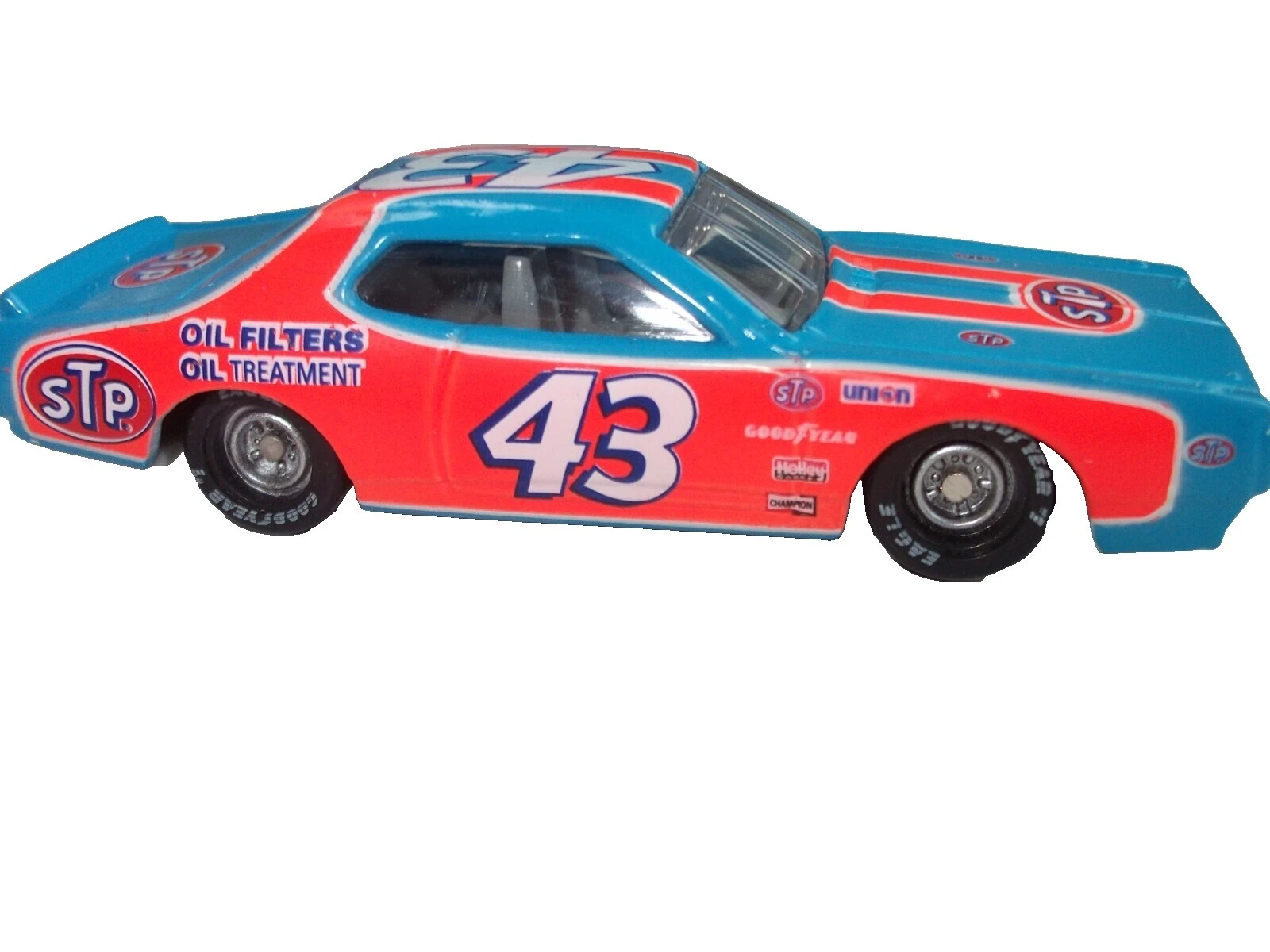 Richard Petty 道奇压铸跑车和旅游车 1974 车辆年份