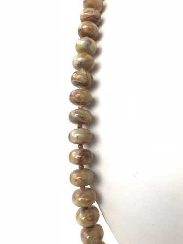 Vintage retro long faux stone chic resin strand coffee cream beaded necklace - Picture 3 of 7