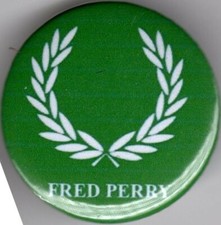 FRED PERRY Pin Button Badge 25mm - SKINHEAD VESPA LAMBRETTA TENNIS MOD SCOOTER