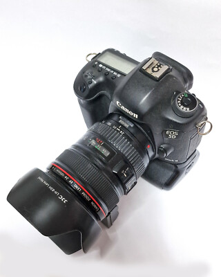 canon eos 5d mark iii mit Canon Objektiv 24 x 105 1:4 L USM und Griff