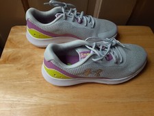 Under Armour Youth Girls UA GGS Surge 3 Athletic Shoes Size 7Y NEW WITH TAGS