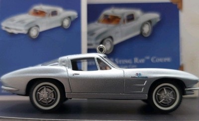 Hallmark 1963 CORVETTE STING RAY COUPE 2003 Keepsake Classic American Cars #13