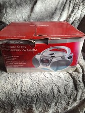 Durabrand AM/FM Radio With CD Player Model CD  TESTED WORKS 