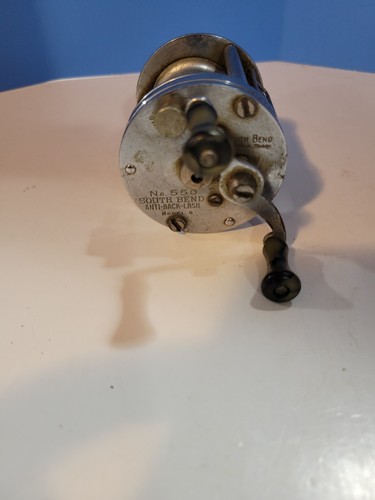 Vintage South Bend No. 550 Model G Anti Back Lash Baitcast Reel - Picture 2 of 4