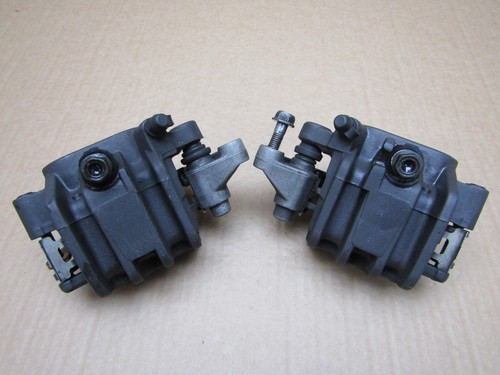 Par de pinzas de freno delanteras Honda CBR600F 1997 18.868 millas Nissan (14470) - Imagen 3 de 11