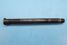 945 05-06 SUZUKI GSXR1000 REAR WHEEL RIM AXLE BOLT 