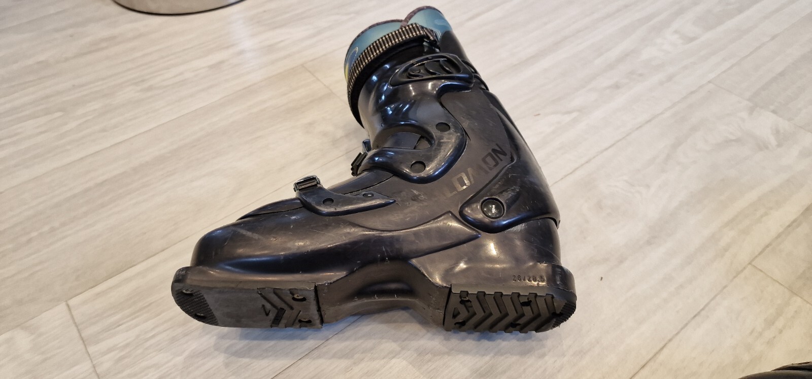 Salomon Optima Ultralite ski boots size 10 to 10.5 eBay