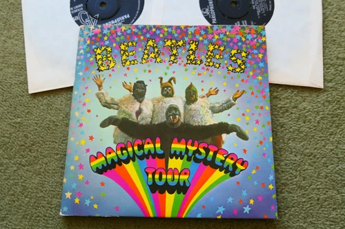 THE BEATLES – MAGICAL MYSTERY TOUR 2×7″ – Nr MINT UK STEREO