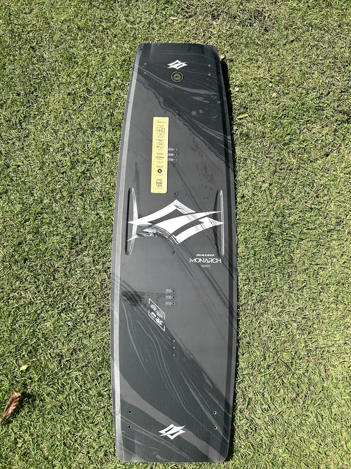 2025 Naish Monarch Kitesurf Twintip 142x42.5  