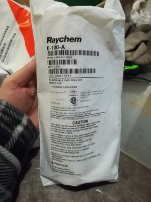 NEW IN PKG NVENT RAYCHEM E-100-A 046567-000 RE-ENTERABLE END SEAL KIT (WL62-2)