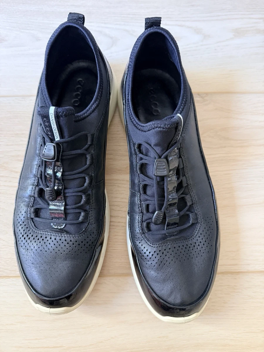 ECCO Leather Upper Black Athletic Shoes for Women for sale  display picture 1