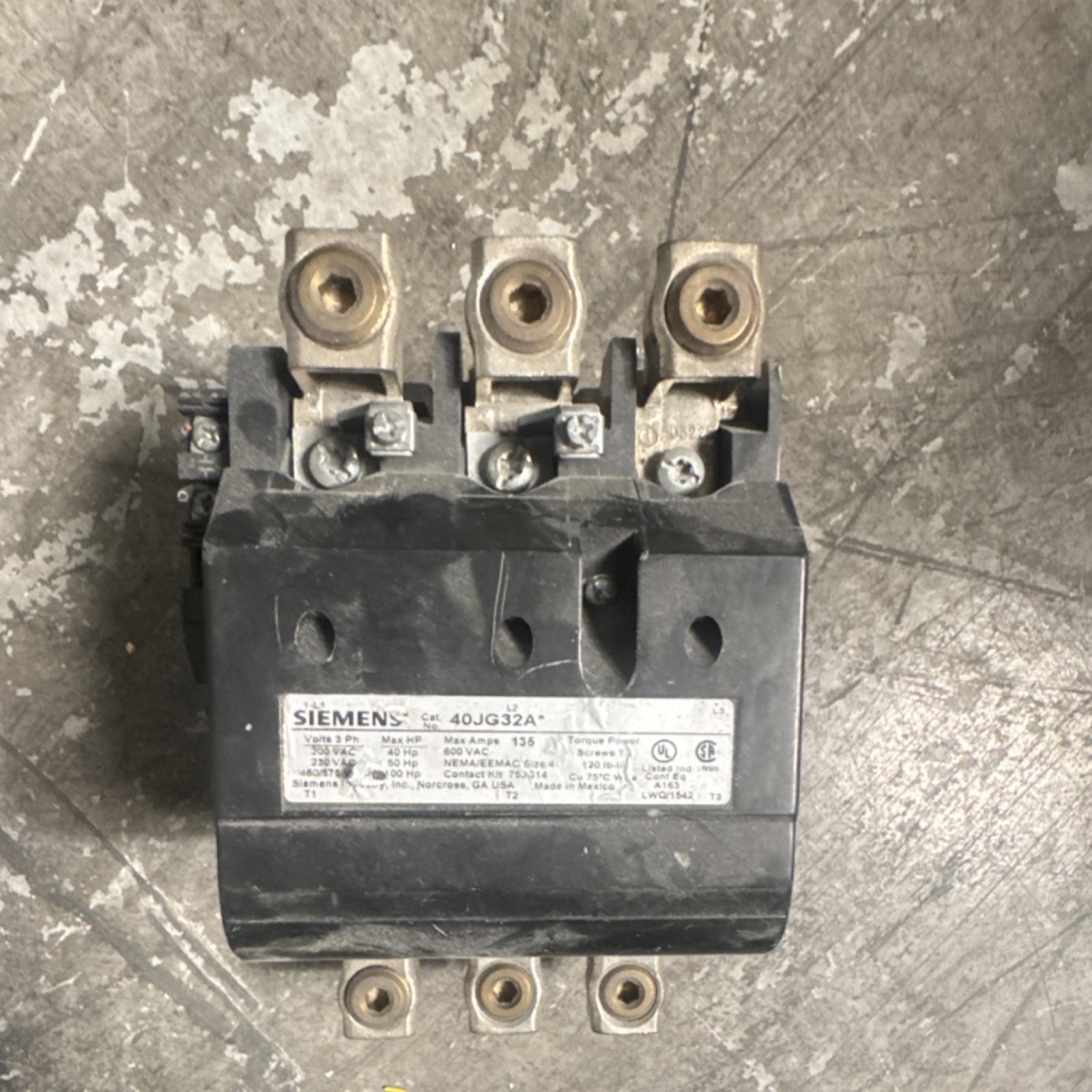 Siemens Definite Purpose Contactor 3-Pole 135A 120V 40JG32A
