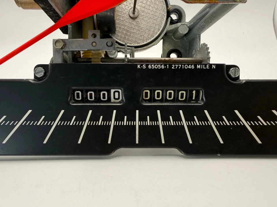 Новый из старых запасов 1967-1968 Chrysler Newport 300 New Yorker спидометр Mopar 2771043 | ПРОТЕСТИРОВАН - Изображение 2 из 4