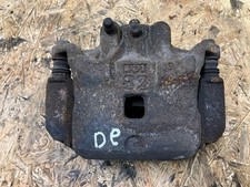 NISSAN JUKE F15 Bremssattel vorne rechts 1.50 Diesel 81kw 2014 36394667