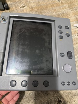 Raymarine RL80C Plus E52038 Pathfinder 10.4'' Color Multifunction Radar  UNTESTED