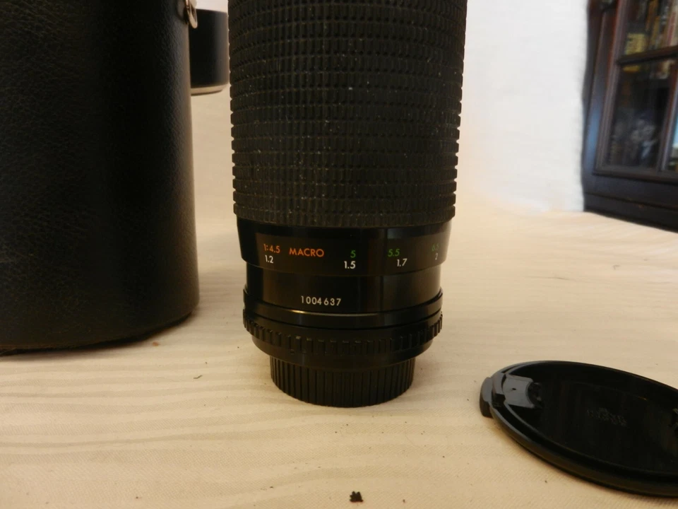 Quantaray 80-200mm AF-D Zoom Camera Lens 42M Screw Mount With Case - Image 4 of 4