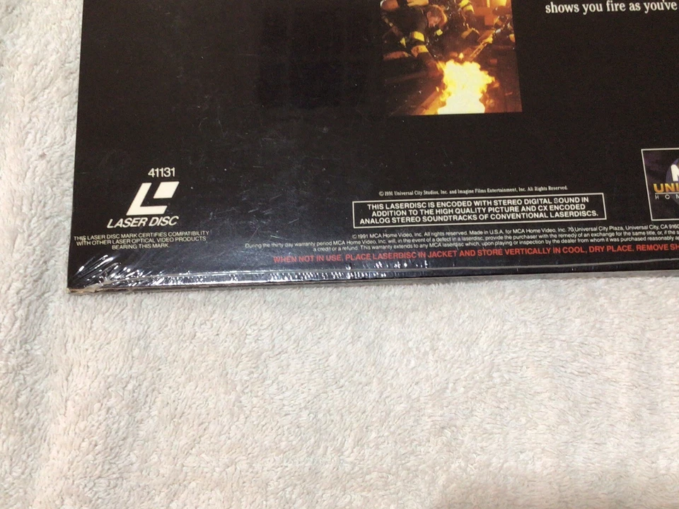 "Backdraft"  Laserdisc  - Kurt Russell New Sealed - Image 3 of 4