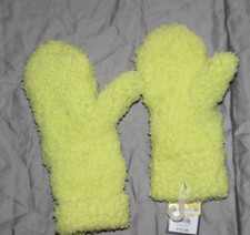Art Class NWT Girls' One Size Yellow Plush Mittens