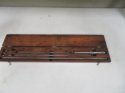 Starrett model 124C 8-32'' Inside Micrometer/Mic Set w/ case - NG59