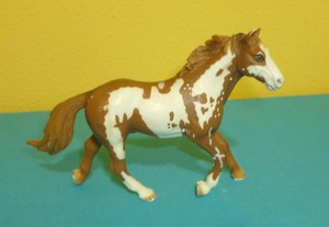 schleich paint horse