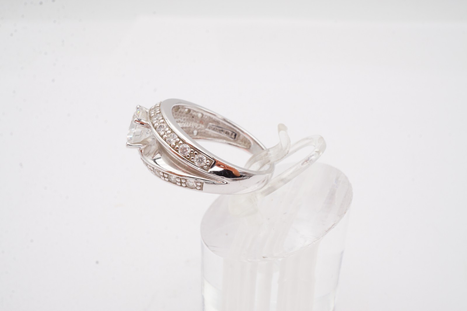 Diamonique Sterling Silver 925 Cubic Zirconia Ring Size 7 L9