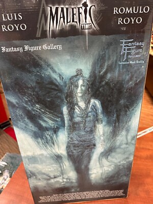 Fantasy Figure Gallery LUIS ROYO & ROMULO ROYO Malefic Time