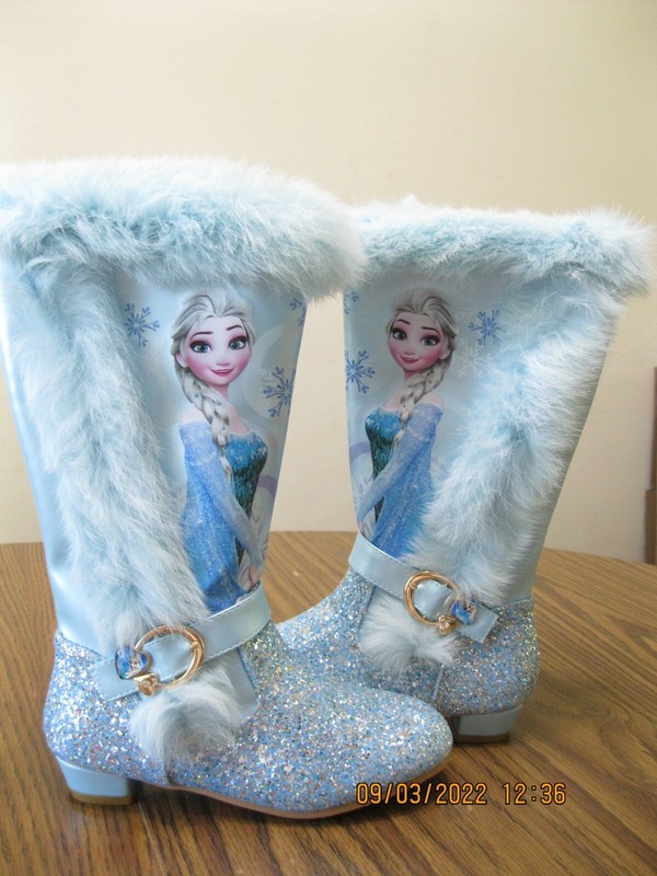 Beautiful BLUE ELSA FROZEN 12 1/2 inch high boots(kids size 8 1/2 - 9)NEVER WORN