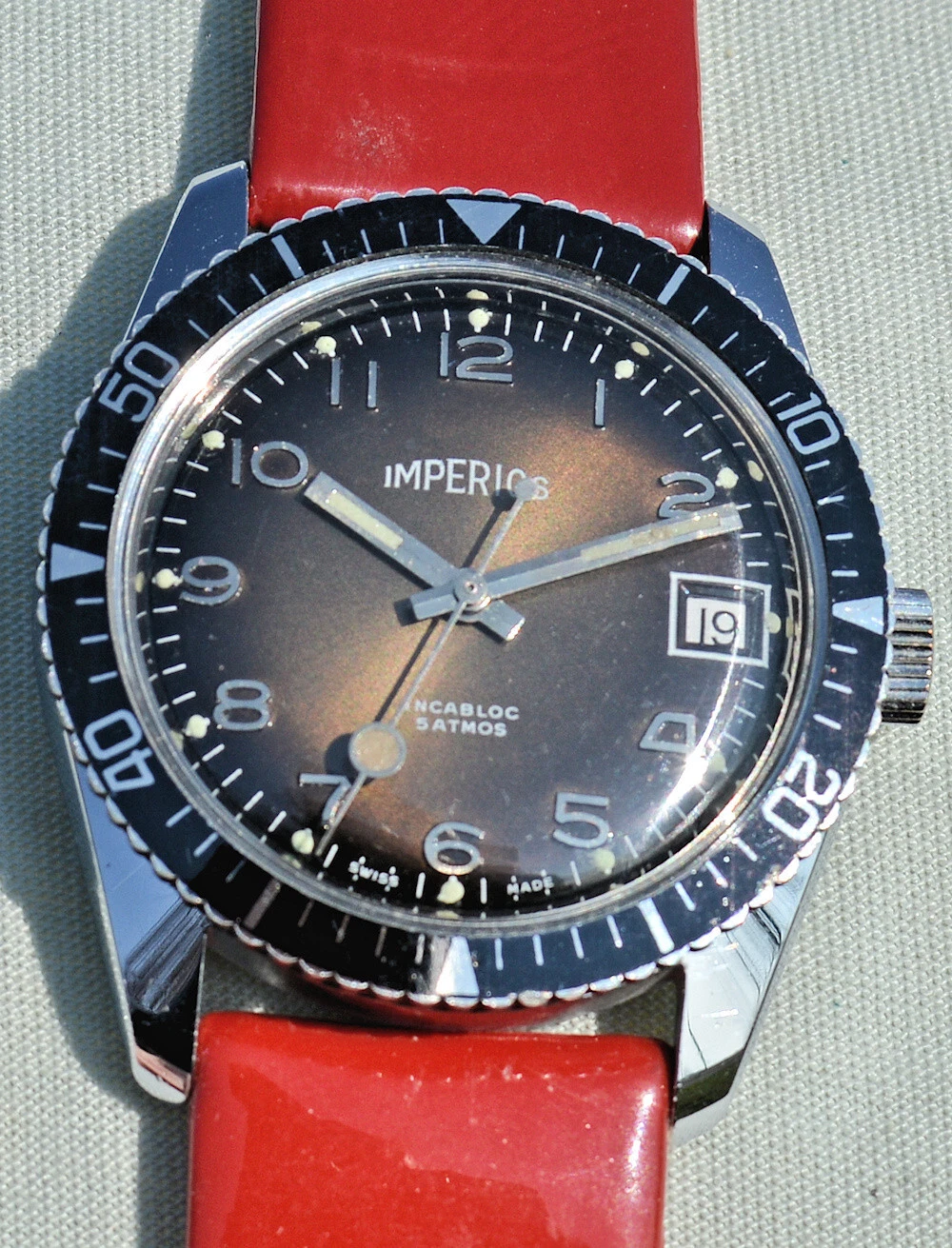 Foto 10 di 19