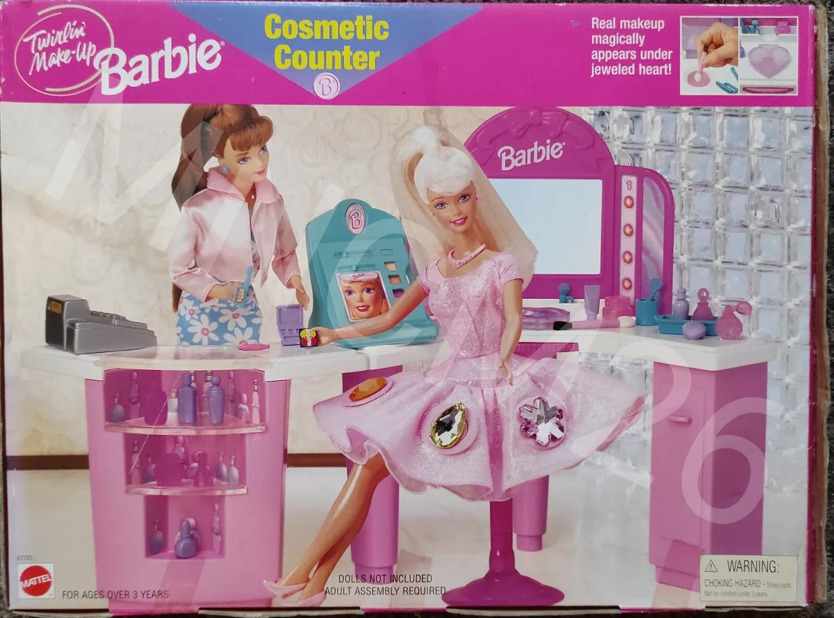 1997 Mattel 67723 Twirling Make Up Barbie Cosmetic Counter NIB