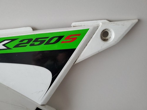 PANEL DERECHO KLX 250S 250 08 KAWASAKI KLX25 TRACKER CUBIERTA MARCO BLANCO FABRICANTE DE EQUIPOS ORIGINALES - Imagen 5 de 12