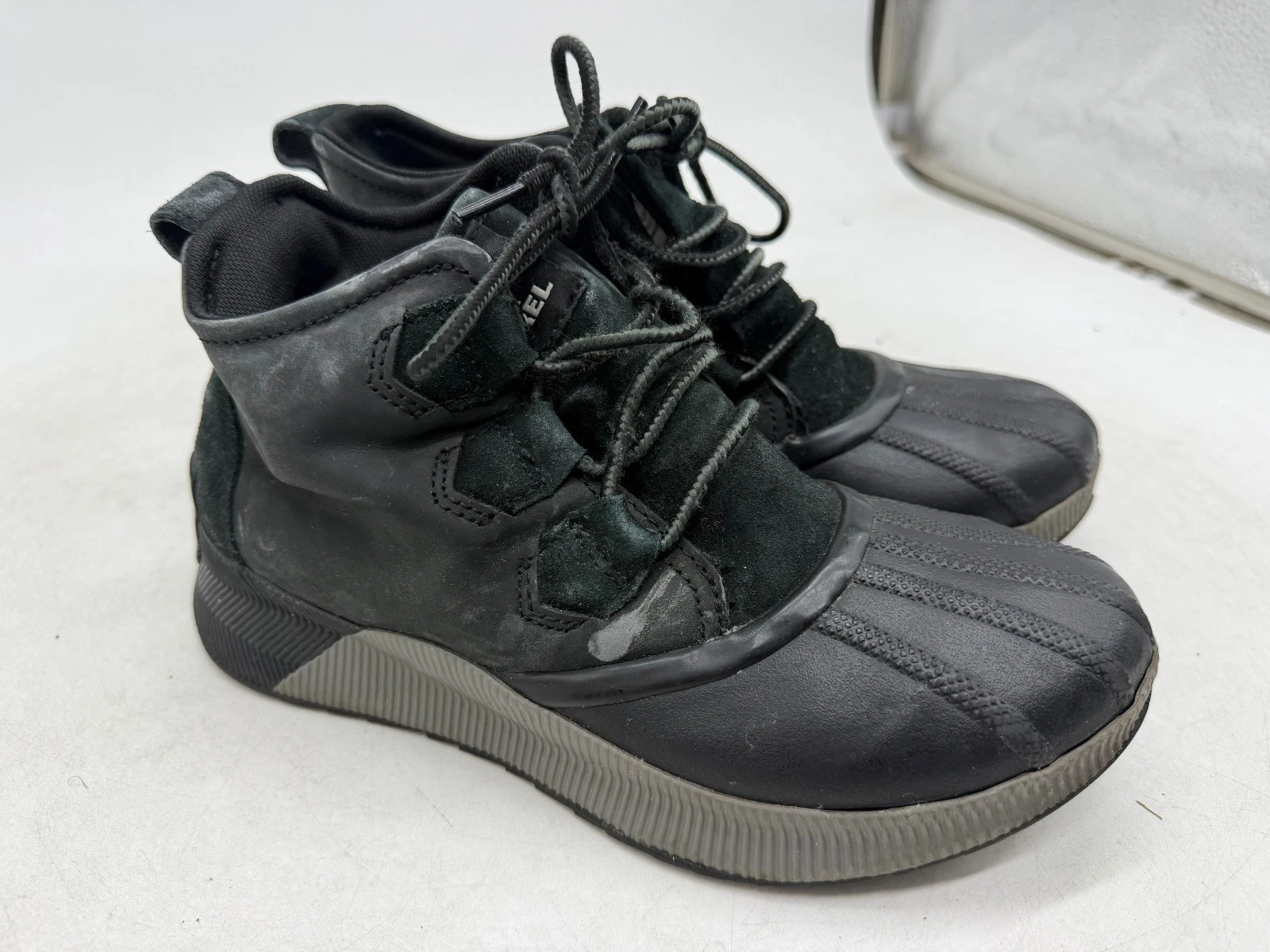 Sorel Out 'N About III Classic Snow Boots Women's Black Ankle Waterproof - 8.5