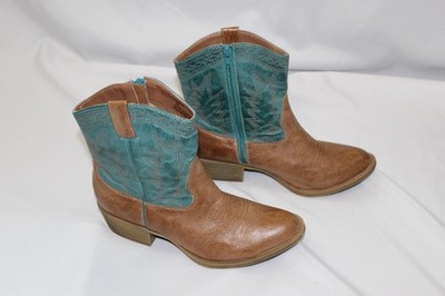 Coconuts By Matisse Cassidy Western Ankle Booties Boots  Size 9M Cowgirl