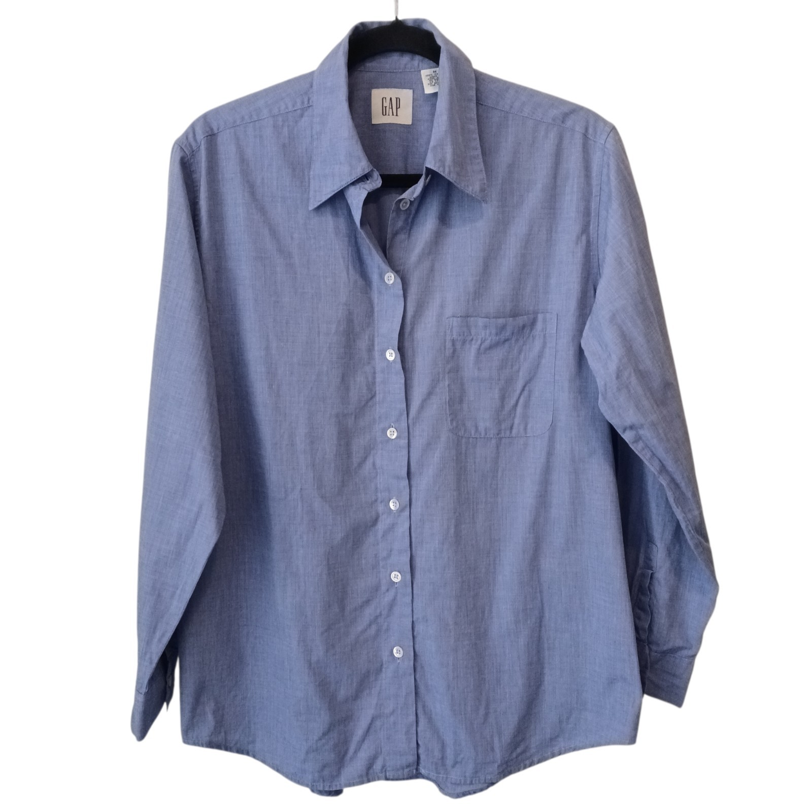 Gap Blue Chambray Women's Button Down Size Medium Lightweight Pocket 100% Cotton